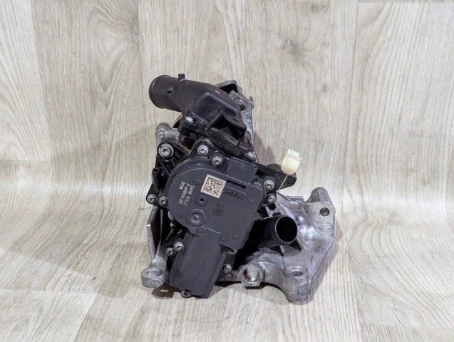 MAZDA SH1815100 Помпа в наличии Харьков