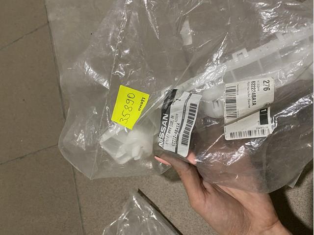 NISSAN 622224BA1A Кронштейн бампера переднего правый в наличии Тернополь