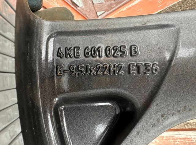 4KE601025B VAG Диски колесные купить в Одесса