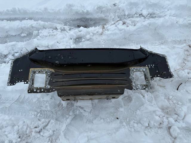 4KE813303A Панель багажного отсека задняя купить Винница