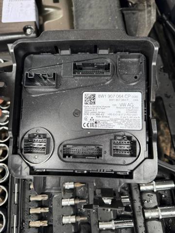 8W1907064CH Блок комфорта купить Львов