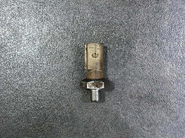 038919081M VAG Датчик давления масла купить в Тернополь