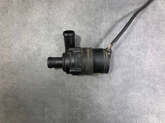 11517566335 BMW Помпа водяная (насос) охлаждения, дополнительный электрический купить в Николаев