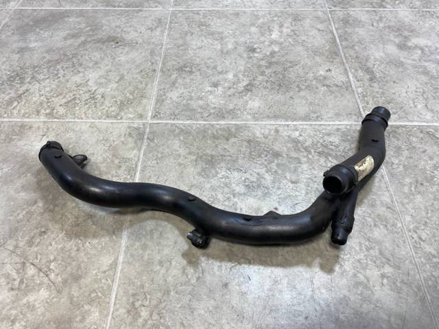 Патрубок отопителя, обратка 11537794611 BMW