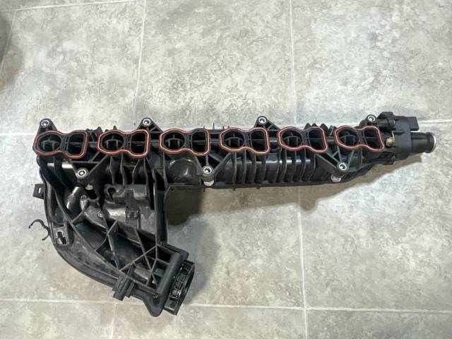 Коллектор впускной 11617800088 BMW
