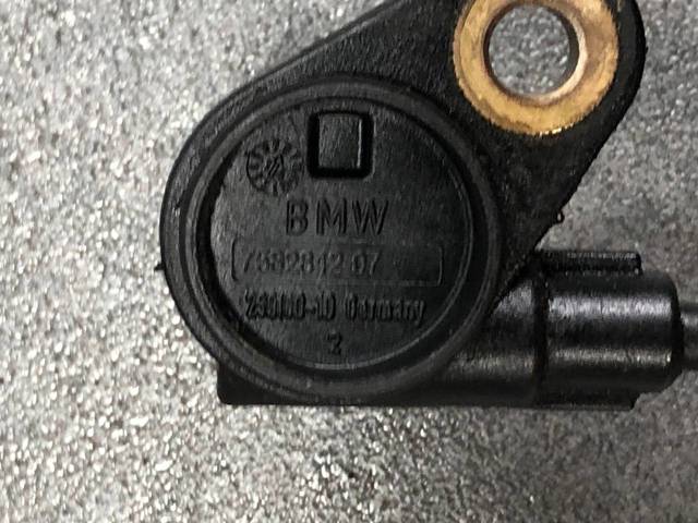 Датчик положения коленчатого вала 13627582842 BMW