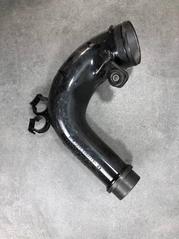  Корпус воздушного фильтра 13717583715 BMW