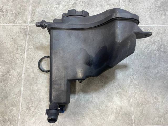 17137810592 BMW Бачок системы охлаждения купить в Ровно