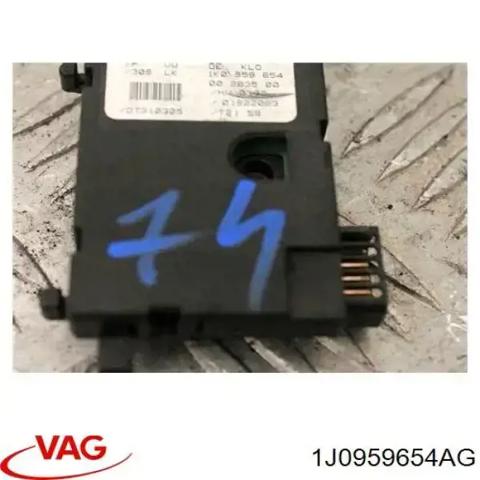 Подрулевой шлейф 1J0959654AG VAG