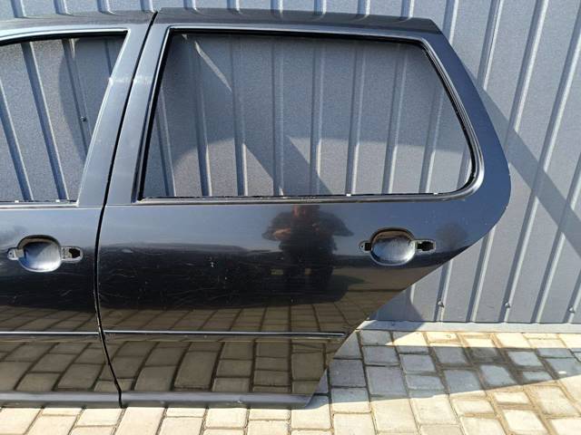 Дверь пассажирская задняя левая 1J6833055F VAG