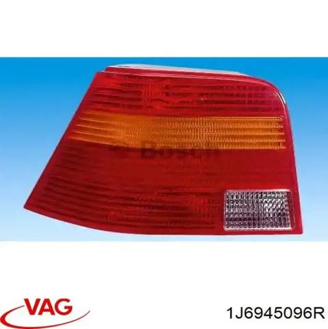 Правый стоп-сигнал Volkswagen Golf IV