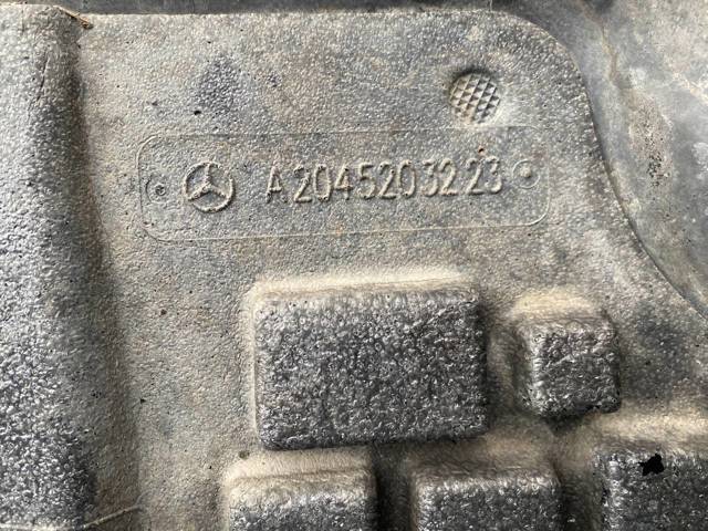 MERCEDES 2045200723 Защита двигателя передняя в наличии Николаев