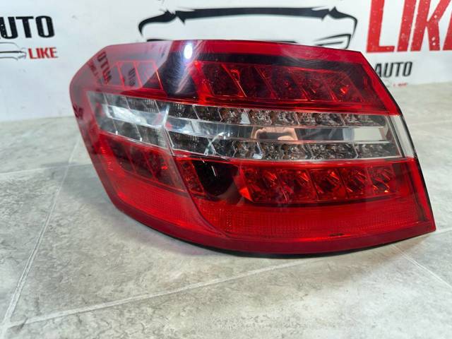 Фонарь задний 2129060558 MERCEDES