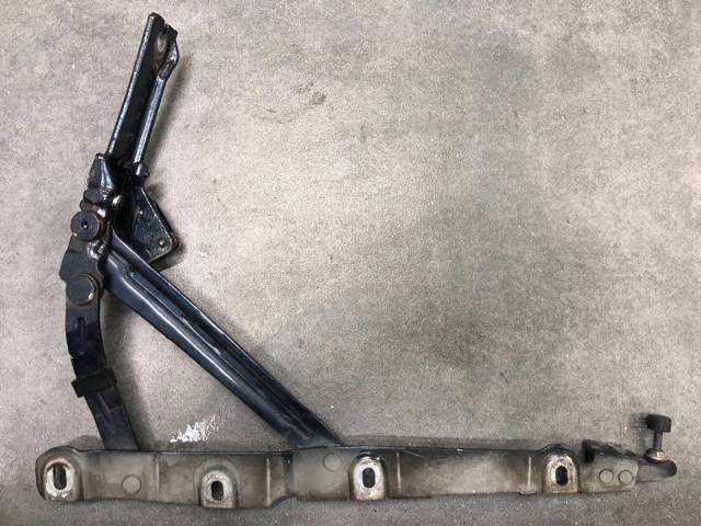 A2207500887 MERCEDES Петля крышки багажника купить в Ирпень