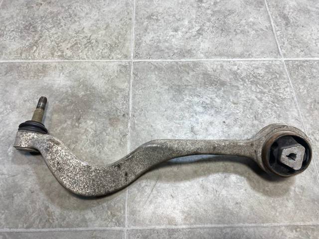 Передний нижний рычаг 2348046 BMW