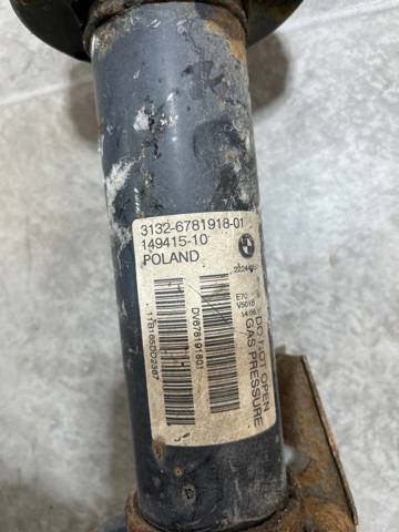 Вилка нижняя амортизатора переднего, правая 31126775086 BMW