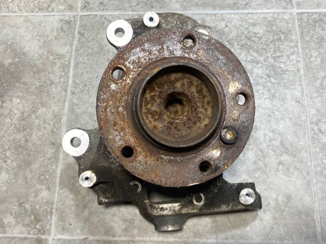 31216760954 BMW Цапфа передняя правая купить в Черкассы