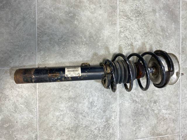 Стойка передняя правая 31306771178 BMW