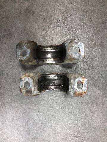 Хомут крепления втулки стабилизатора, переднего 31356859263 BMW