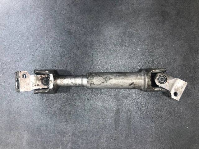 Вал рулевой колонки 32306774110 BMW