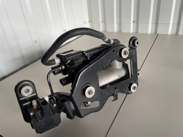 BMW 37206864215 Компрессор пневмоподкачки (амортизаторов) в наличии Ровно