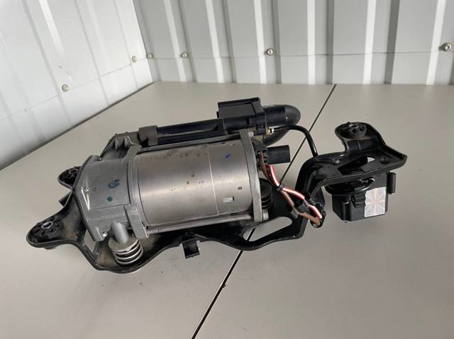 37206864215 BMW Компрессор пневмоподкачки (амортизаторов) купить в Ровно