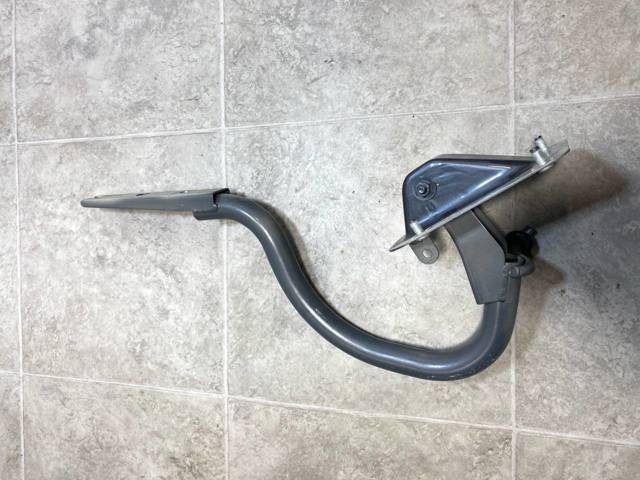 Петля багажника 41627111387 BMW