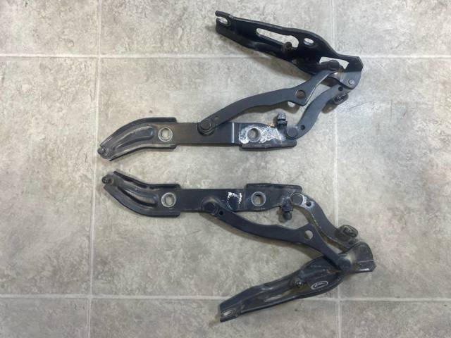 Петля крышки багажника 41627133815 BMW