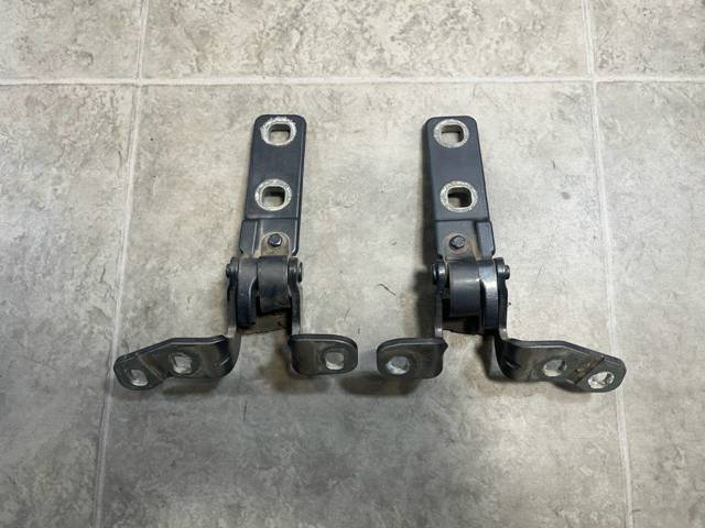 41627170921 BMW Петля задней двери купить в Харьков