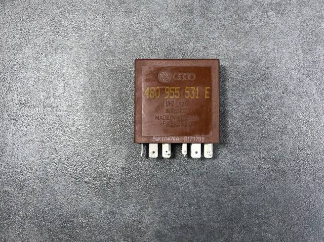 4B0955531E Реле дворников купить Одесса