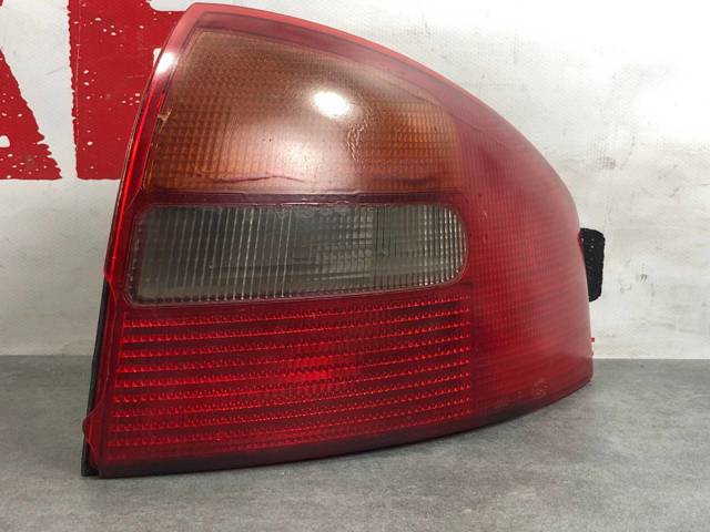 Правый стоп 4B5945096 VAG