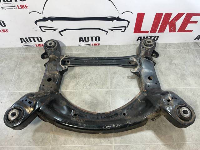 4F0399313AE Балка крепления коробки передач купить Кривой Рог