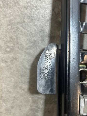 VAG 4F0857781 в наличии Ужгород