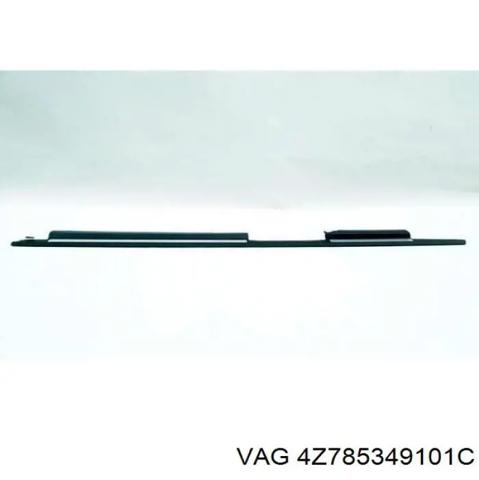 Накладка наружняя (молдинг) порога, левый 4Z785349101C VAG