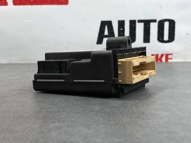 4Z7907553E VAG купить в Павлоград