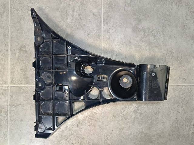 51127033716 BMW Кронштейн бампера заднего внешний правый купить в Хмельницкий