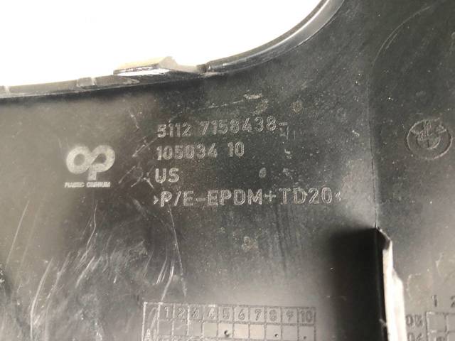 Задний бампер 51127158438 BMW