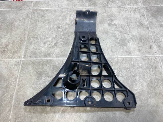 Направляющая заднего бампера, левая 51127896615 BMW