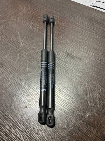 51237309117 BMW Амортизатор капота купить в Ровно