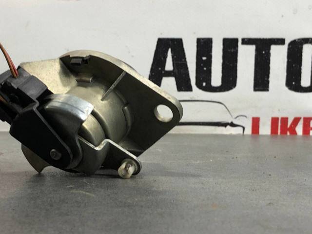 Замок и ручка двери задка 51248216811 BMW