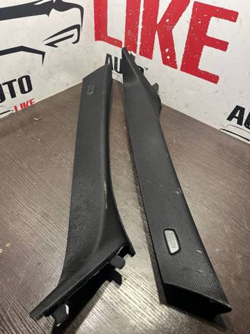 Обшивка стойки кузова внутренняя, передняя правая 51439173442 BMW