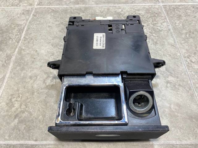 51456976376 BMW Пепельница приборной панели "торпедо" купить в Николаев