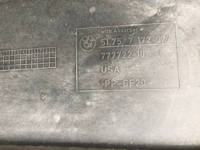 Накладка заднего стекла 51757172077 BMW