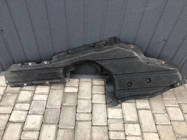 51757172077 BMW Молдинг стекла заднего купить в Черновцы