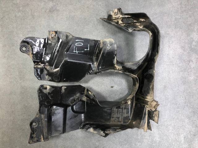 Накладка шумоизоляционная капота 51757185169 BMW