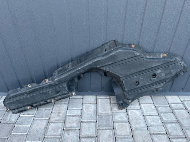 Кожух пола (крышки люков пола) 51757217521 BMW