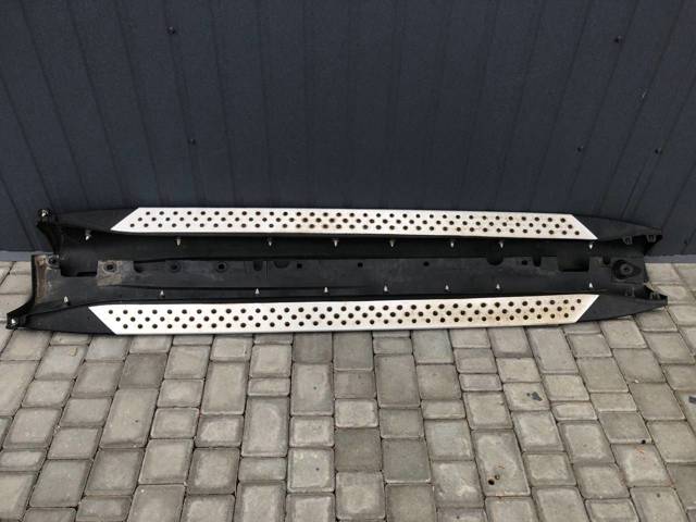 Накладка на порог левая 51777163555 BMW