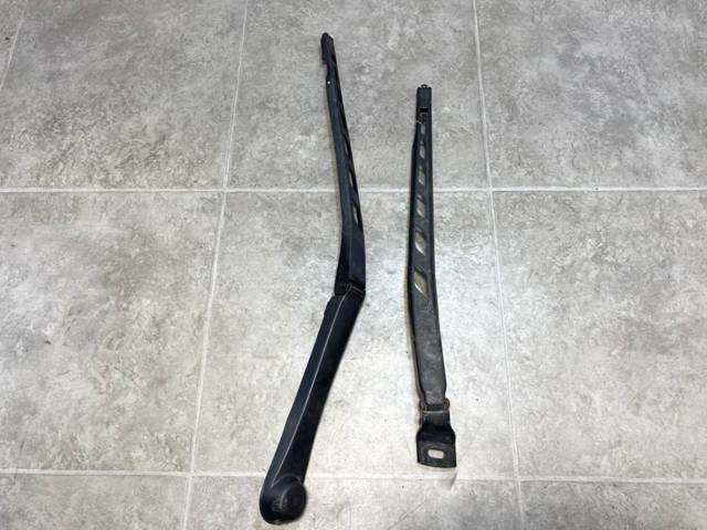 Поводок дворника 61617198597 BMW