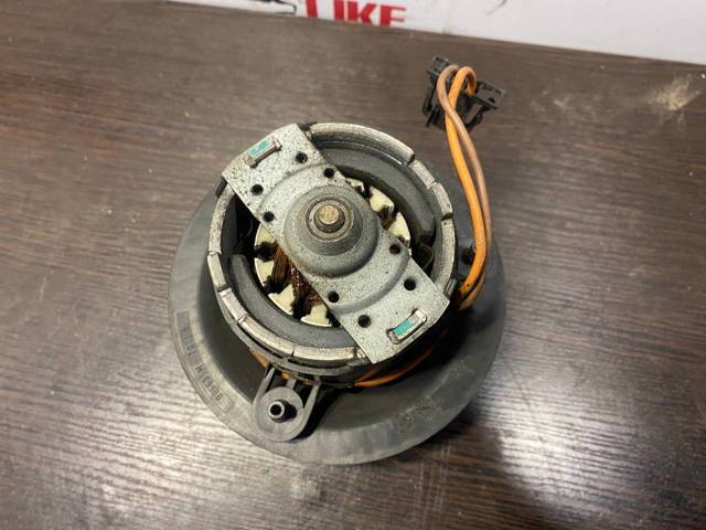 64106977950 BMW Мотор вентилятора печки (отопителя салона) задний купить в Кривой Рог