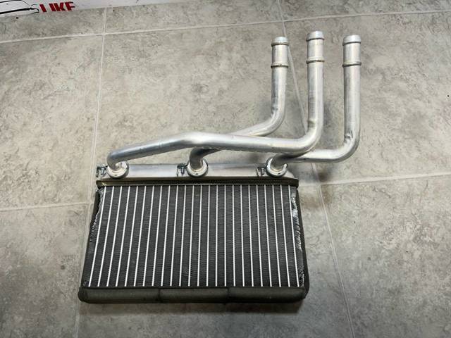 Радиатор отопителя 64116968203 BMW